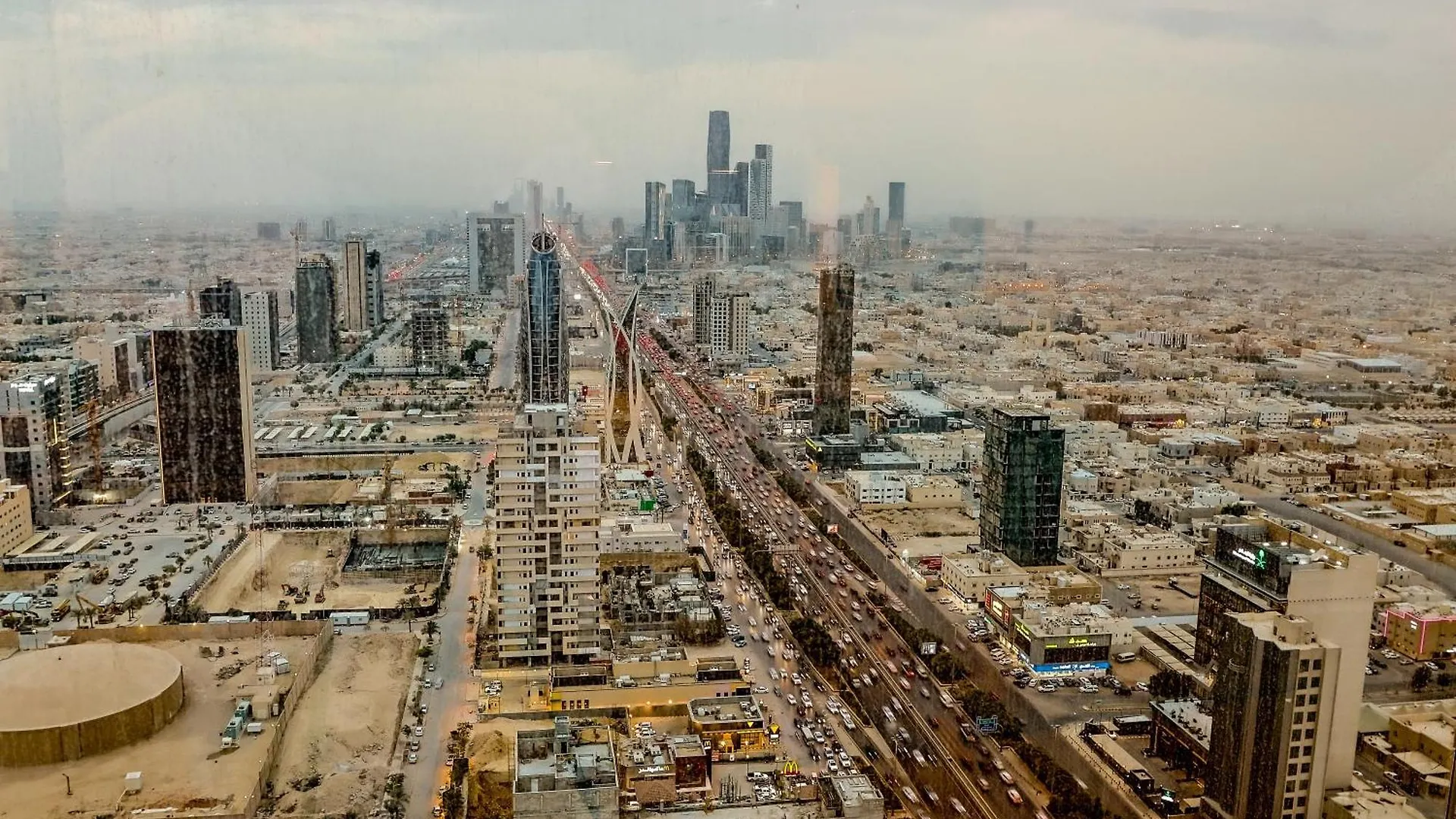 Riyadh Skyline View Suites Rafal Tower